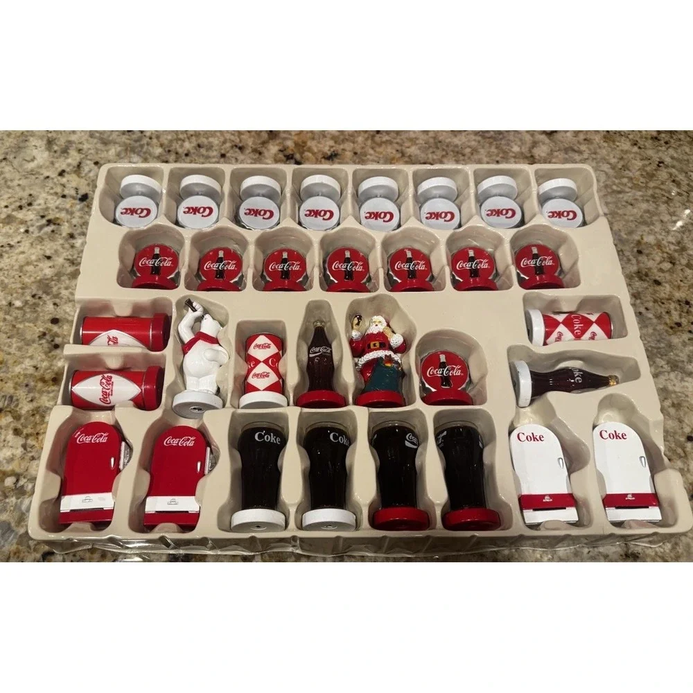 Coca Cola Vs Coke Collectors Edition Chess Set Game Holiday Christmas 2002